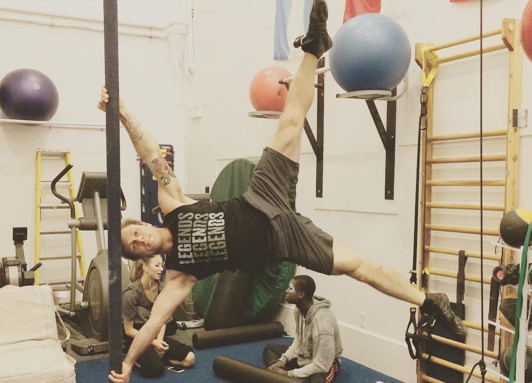 Jonathan Vellner is an artist in Cirque du Soleil and is Patrick Vellner's brother.