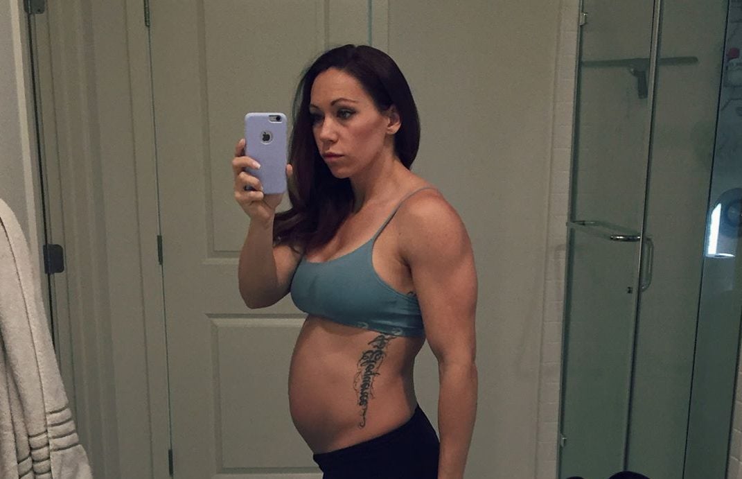 Miranda Oldroyd at 25 weeks pregnant - via Instagram