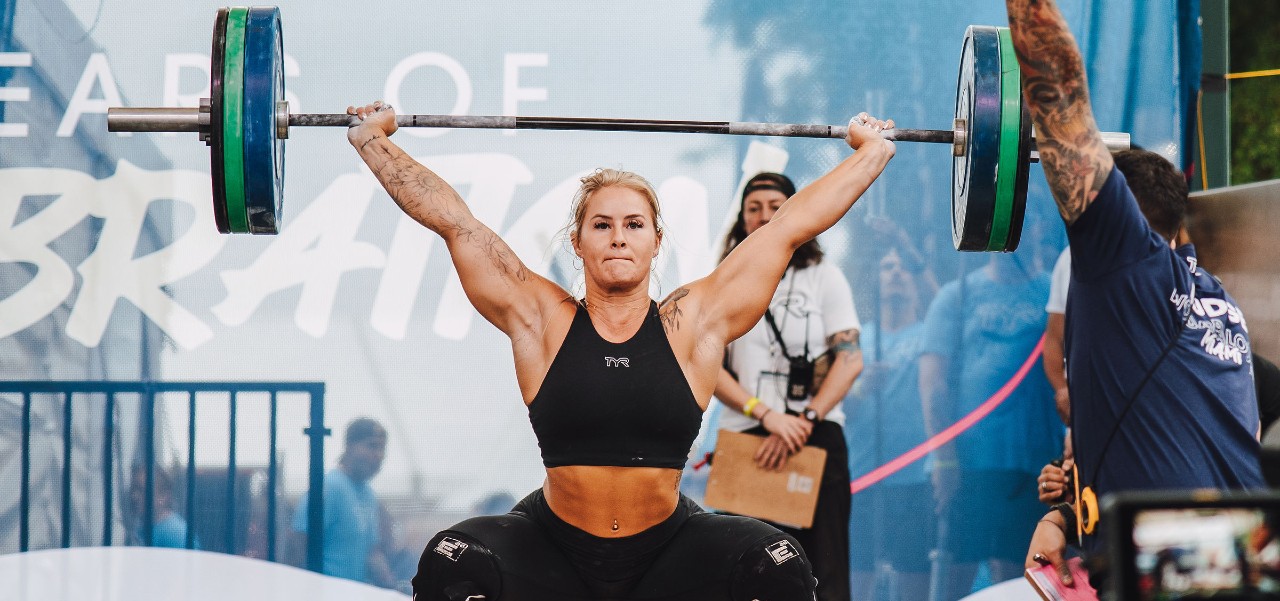 Dani Speegle snatching at 2024 TYR Wodapalooza Miami